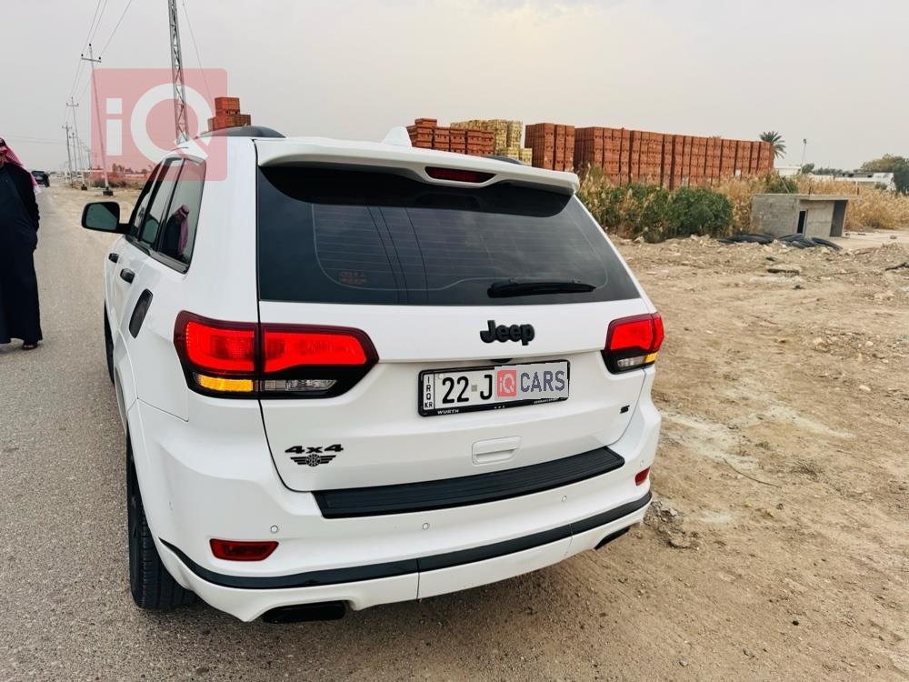 جيب جراند شيروكي